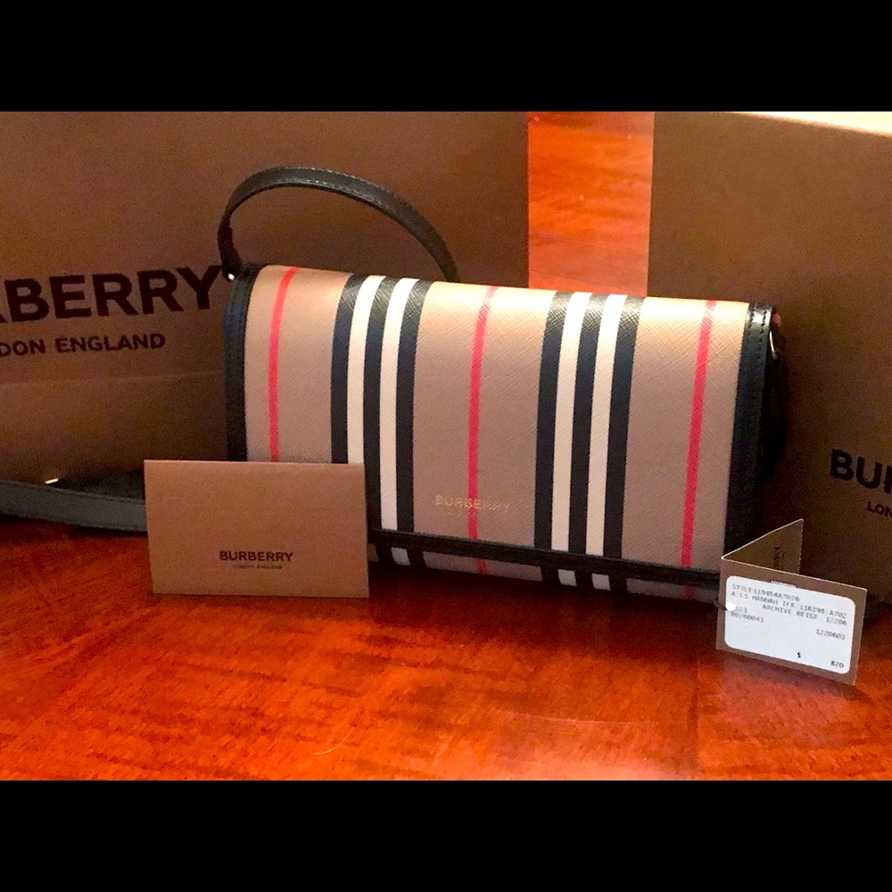 Burberry Hanna purse, color Archive Beige